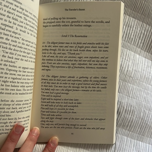 Author signed book-The Traveler’s Secret: Ancient Proverbs for Better Living - Picture 5 of 6